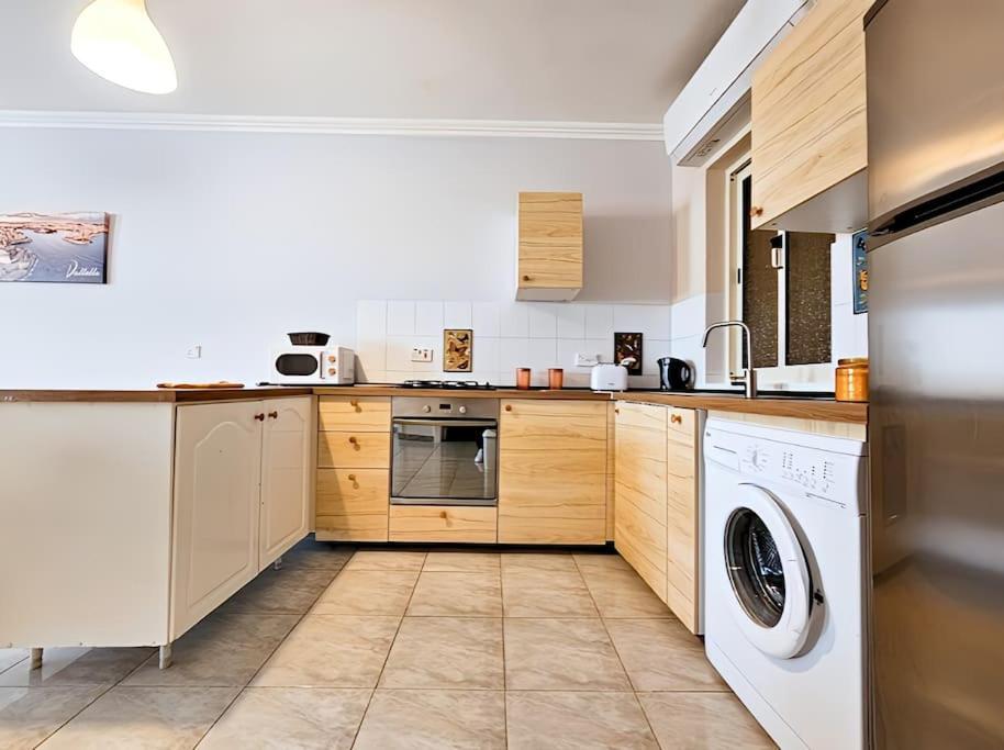 Waveside Apartment Сейнт Полс Бей Екстериор снимка